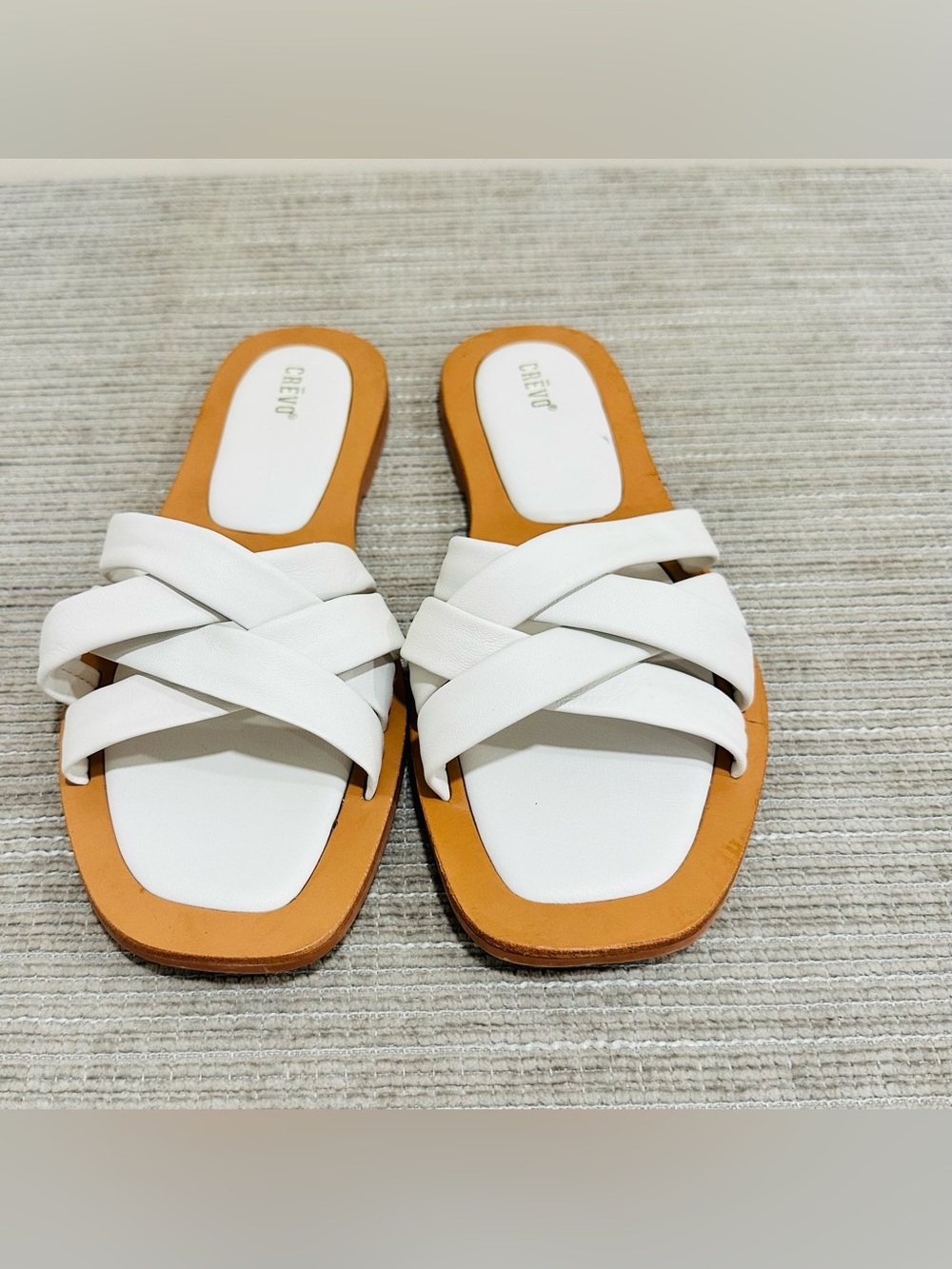 Crevo WOMENS Size 9 Busy  Woven Slides Sandals White  Leather